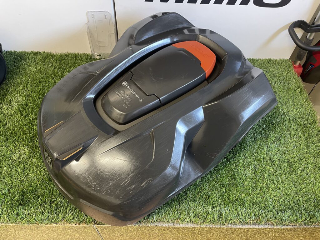 HUSQVARNA AUTOMOWER 440 (KASUTATUD)