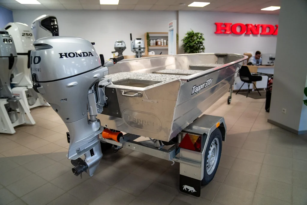 TRAPPER V370 + HONDA BF 10 SHU + RESPO 18280